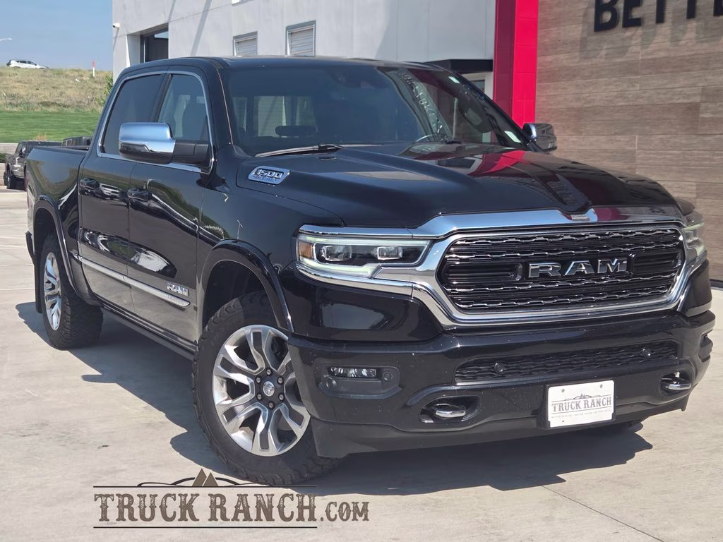 2023 Diamond Black Crystal Pearlcoat Ram 1500 Limited 4X4 Truck
