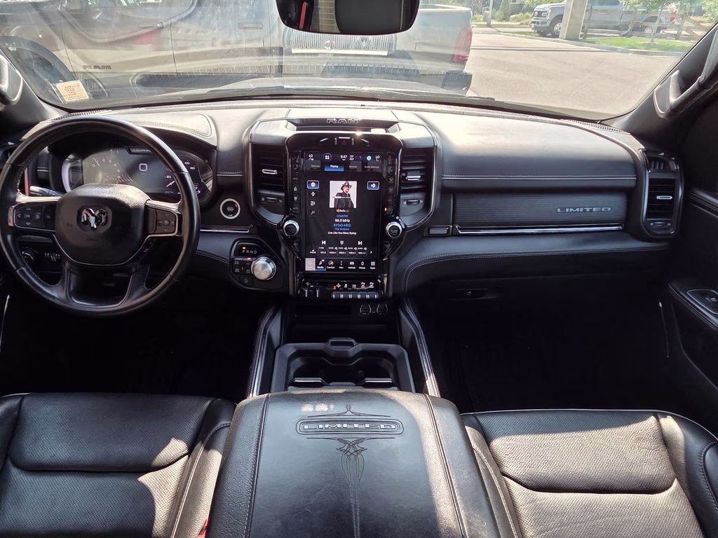 2023 Diamond Black Crystal Pearlcoat Ram 1500 Limited 4X4 Truck