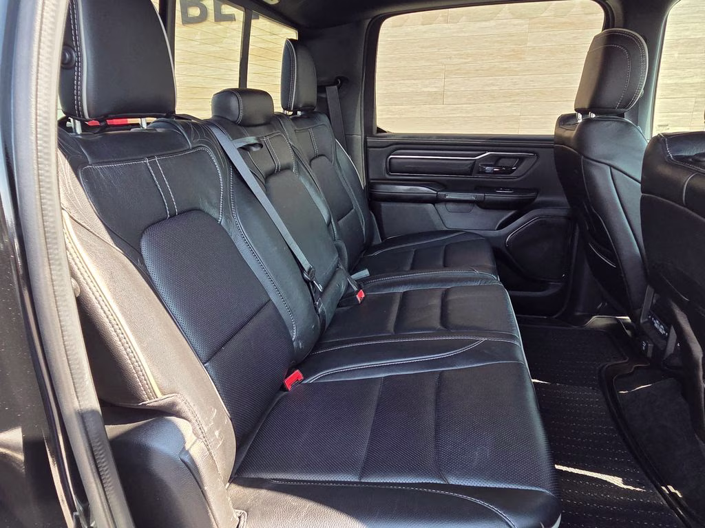 2023 Diamond Black Crystal Pearlcoat Ram 1500 Limited 4X4 Truck