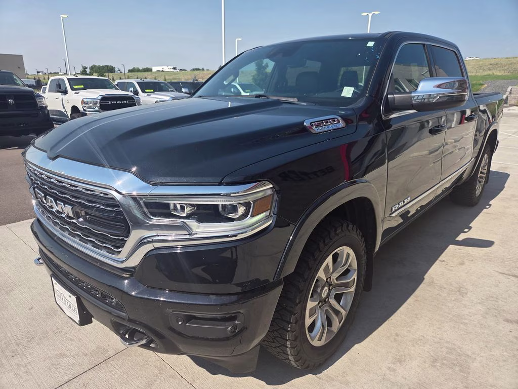 2023 Diamond Black Crystal Pearlcoat Ram 1500 Limited 4X4 Truck