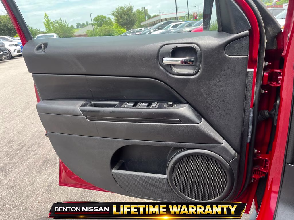 2016 Redline 2 Coat Pearl Jeep Patriot Sport SE FWD SUV