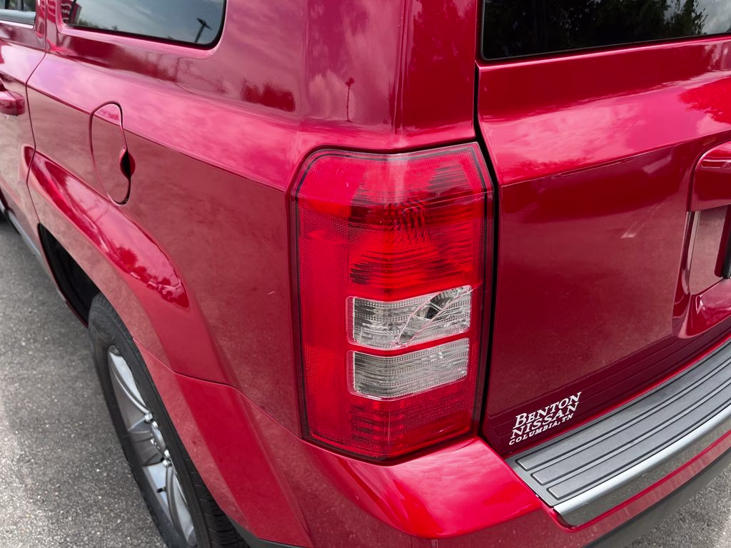 2016 Redline 2 Coat Pearl Jeep Patriot Sport SE FWD SUV