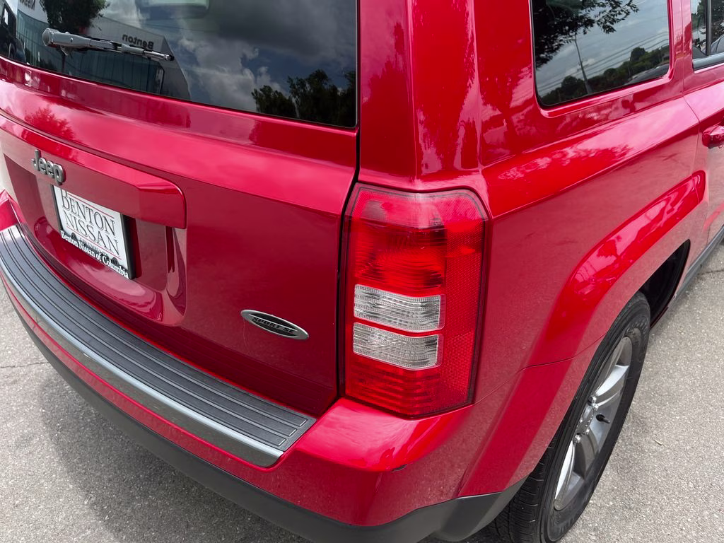 2016 Redline 2 Coat Pearl Jeep Patriot Sport SE FWD SUV