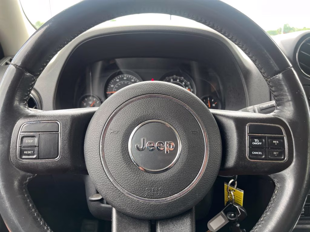 2016 Redline 2 Coat Pearl Jeep Patriot Sport SE FWD SUV