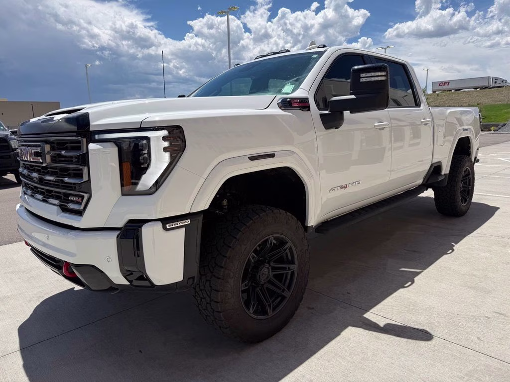 2025 Summit White GMC Sierra 3500HD AT4 4X4 Truck