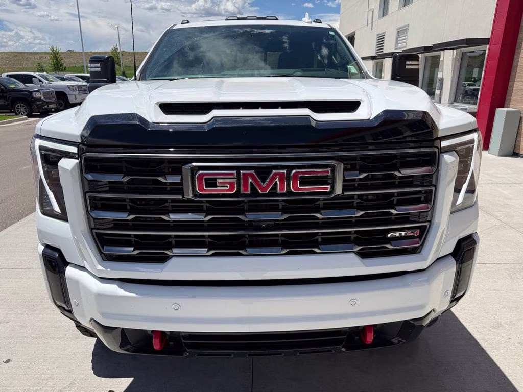 2025 Summit White GMC Sierra 3500HD AT4 4X4 Truck