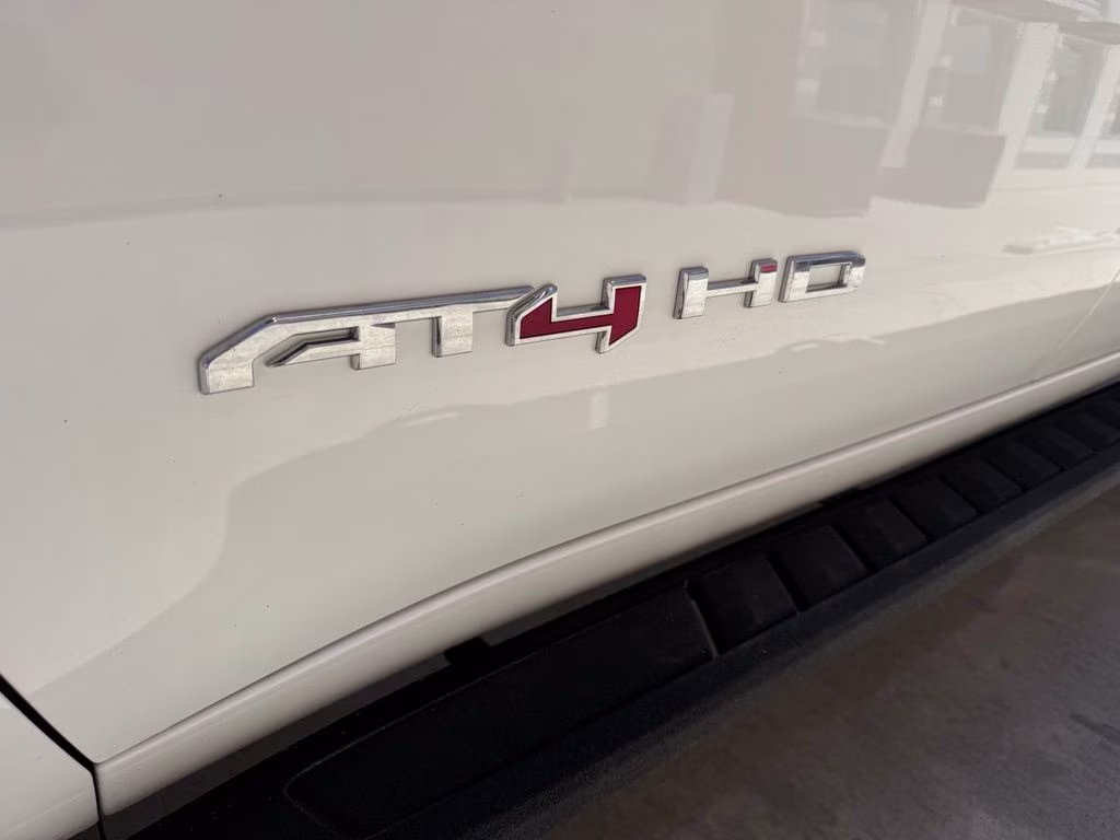 2025 Summit White GMC Sierra 3500HD AT4 4X4 Truck