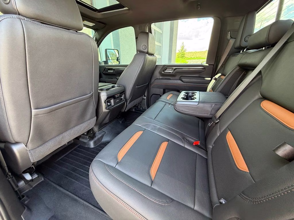 2025 Summit White GMC Sierra 3500HD AT4 4X4 Truck