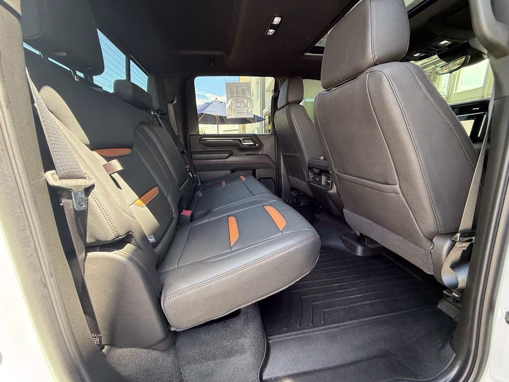 2025 Summit White GMC Sierra 3500HD AT4 4X4 Truck