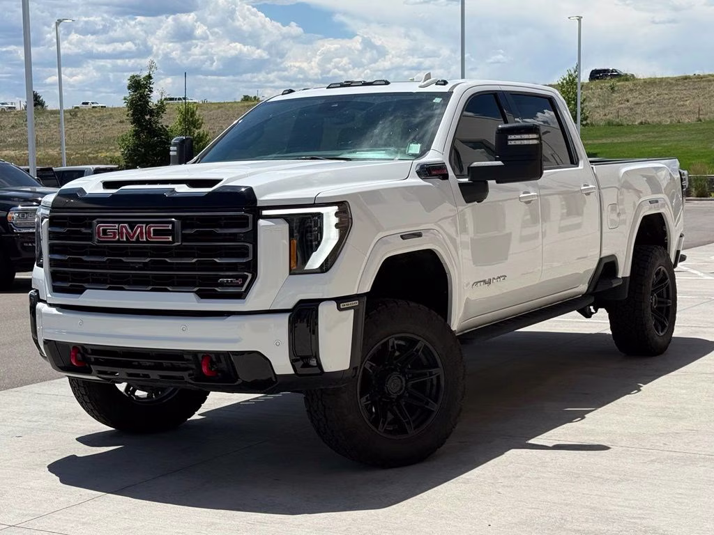 2025 Summit White GMC Sierra 3500HD AT4 4X4 Truck