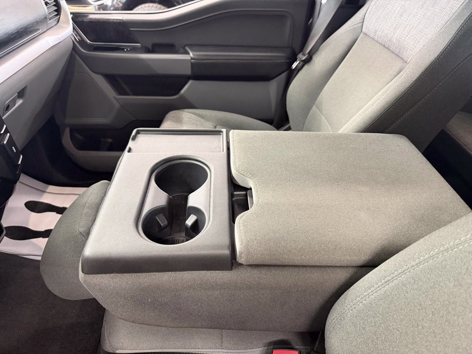 2023 Carbonized Gray Metallic Ford F-150 XLT 4X4 Truck