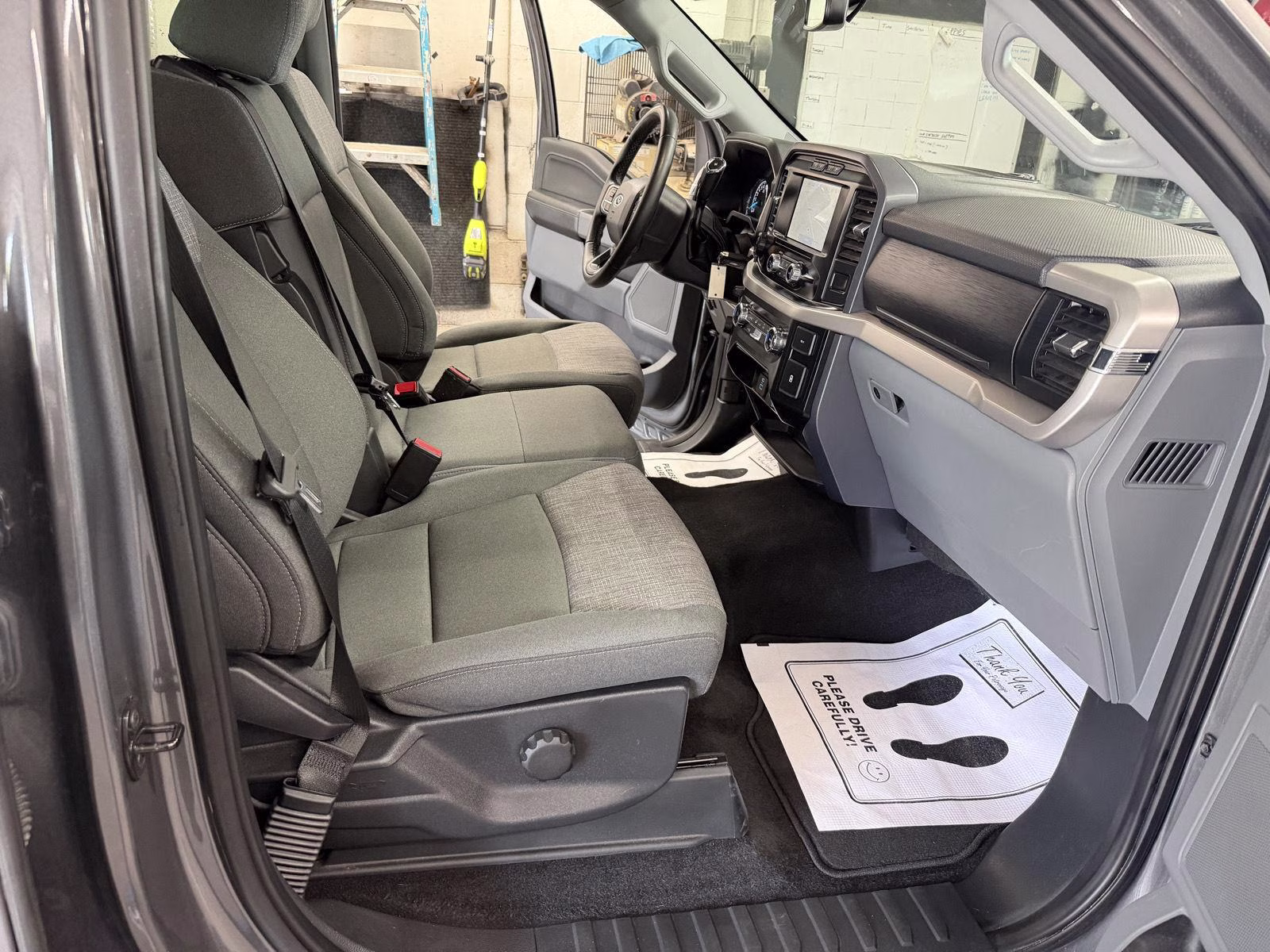 2023 Carbonized Gray Metallic Ford F-150 XLT 4X4 Truck