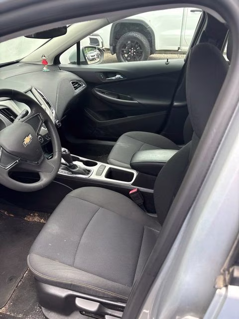 2017 Silver Ice Metallic Chevrolet Cruze LS FWD Sedan