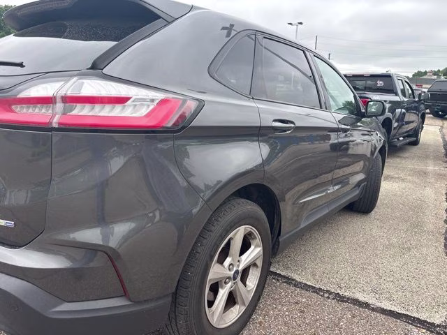 2020 Magnetic Ford Edge SE AWD SUV