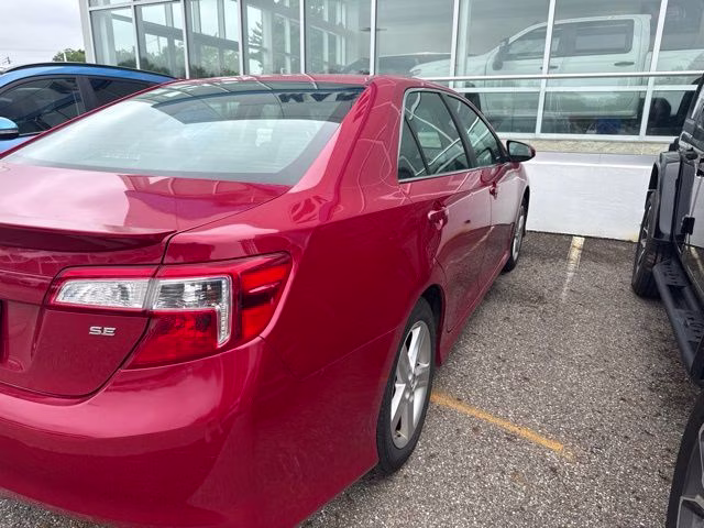 2014 Toyota Camry SE Sport FWD Sedan