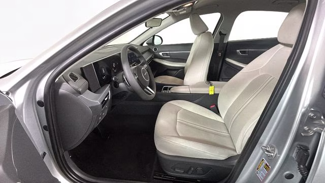 2024 Aero Silver Hyundai Sonata SEL AWD Sedan