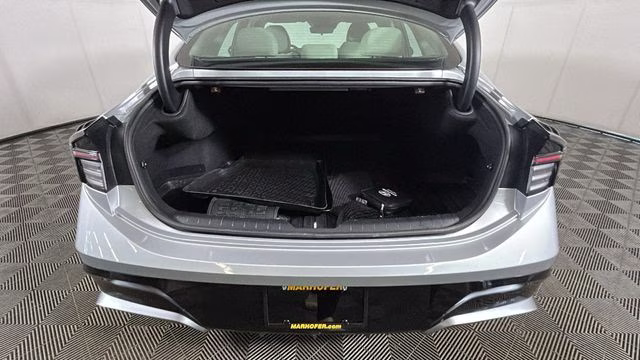 2024 Aero Silver Hyundai Sonata SEL AWD Sedan