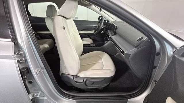 2024 Aero Silver Hyundai Sonata SEL AWD Sedan