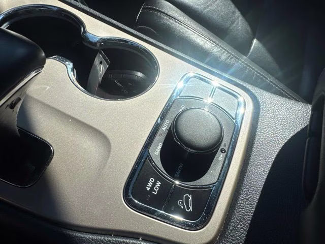 2015 Jeep Grand Cherokee Limited 4X4 SUV