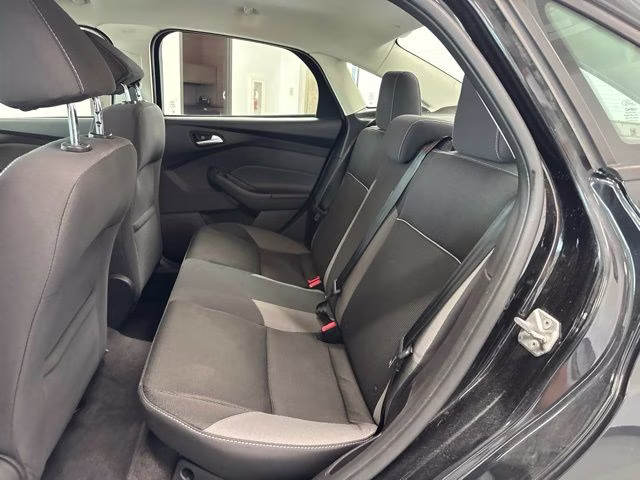 2014 Tuxedo Black Metallic Ford Focus SE FWD Sedan
