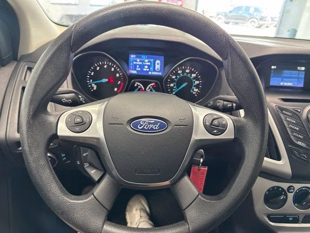 2014 Tuxedo Black Metallic Ford Focus SE FWD Sedan