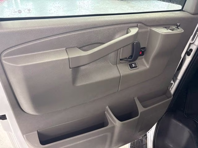 2017 Summit White Chevrolet Express 3500 LT RWD Van