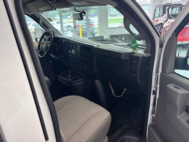 2017 Summit White Chevrolet Express 3500 LT RWD Van