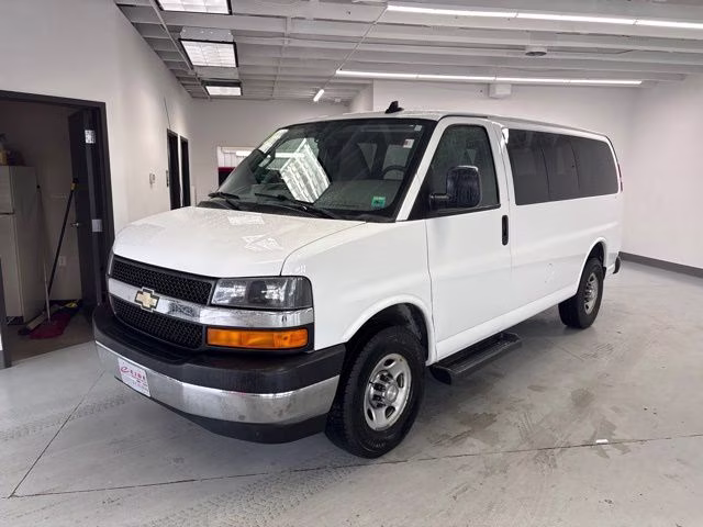 2017 Summit White Chevrolet Express 3500 LT RWD Van