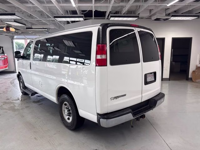 2017 Summit White Chevrolet Express 3500 LT RWD Van