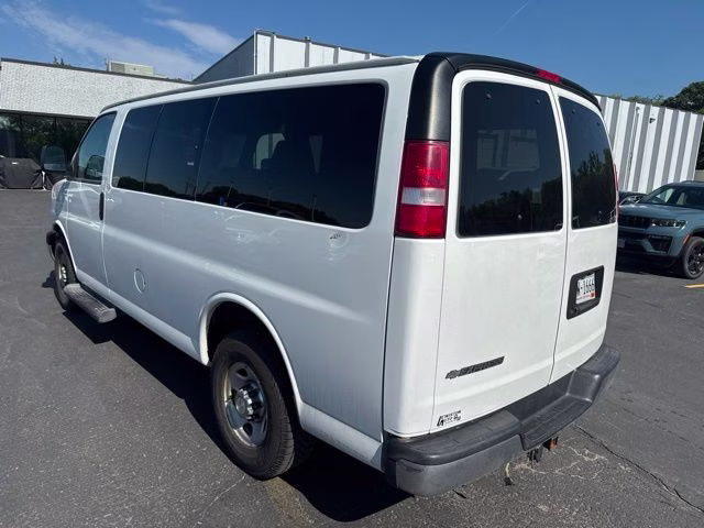 2017 Summit White Chevrolet Express 3500 LT RWD Van