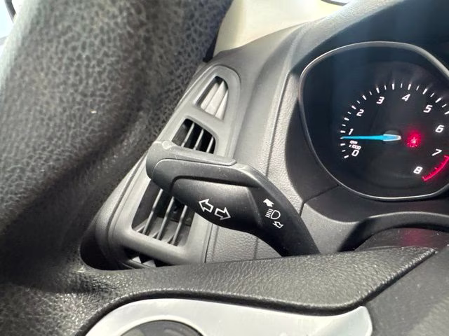 2014 Tuxedo Black Metallic Ford Focus SE FWD Sedan