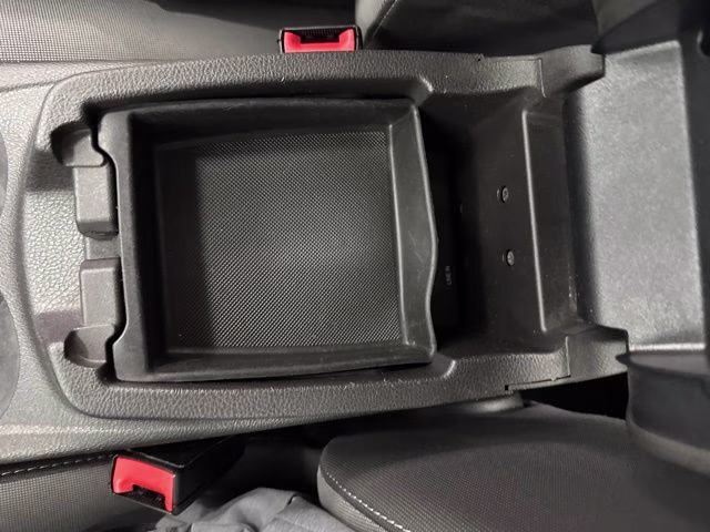 2014 Tuxedo Black Metallic Ford Focus SE FWD Sedan