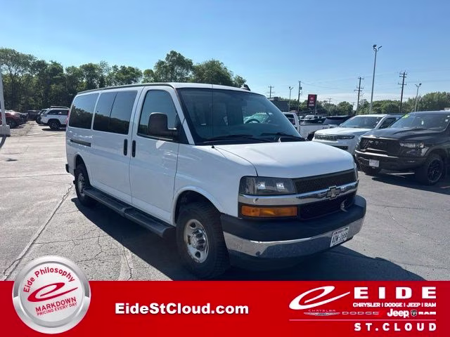 2017 Summit White Chevrolet Express 3500 LT RWD Van