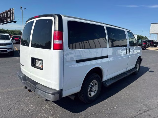 2017 Summit White Chevrolet Express 3500 LT RWD Van