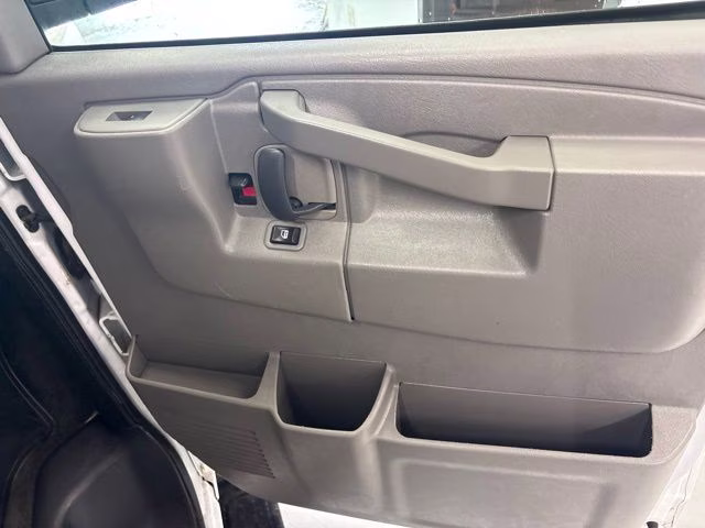 2017 Summit White Chevrolet Express 3500 LT RWD Van