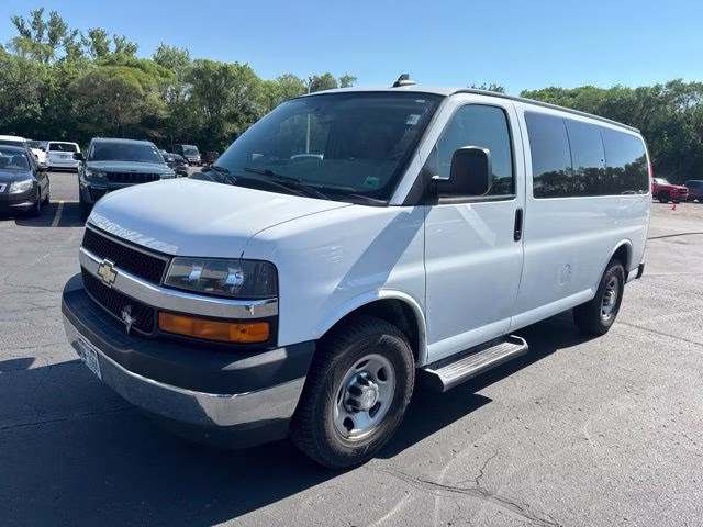 2017 Summit White Chevrolet Express 3500 LT RWD Van