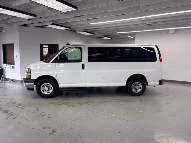 2017 Summit White Chevrolet Express 3500 LT RWD Van
