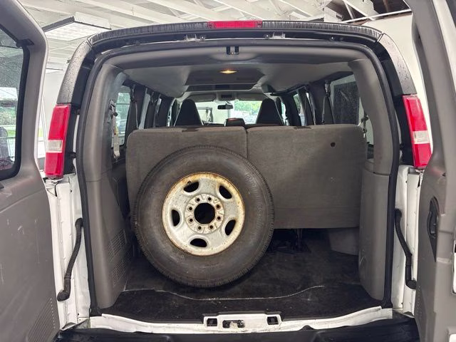 2017 Summit White Chevrolet Express 3500 LT RWD Van