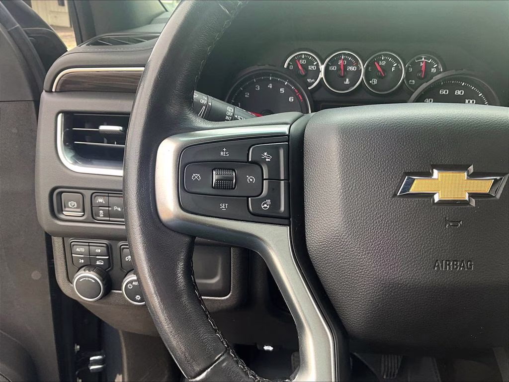 2021 Shadow Gray Metallic Chevrolet Suburban LT 4X4 SUV