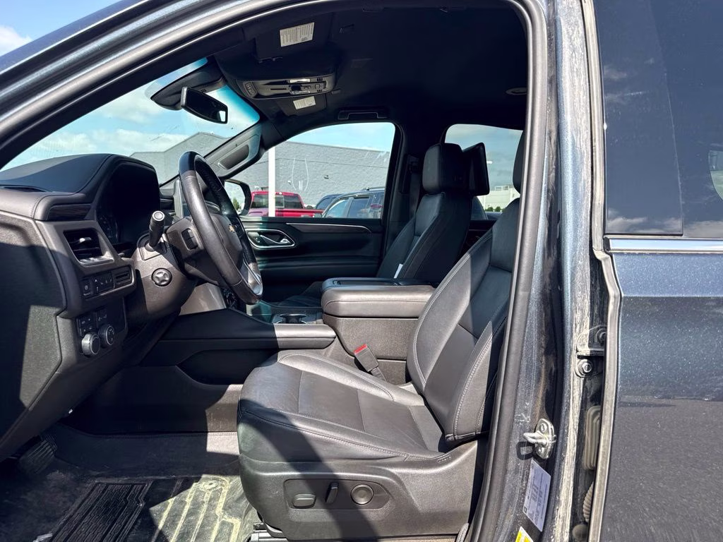 2021 Shadow Gray Metallic Chevrolet Suburban LT 4X4 SUV