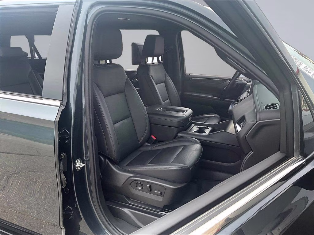 2021 Shadow Gray Metallic Chevrolet Suburban LT 4X4 SUV