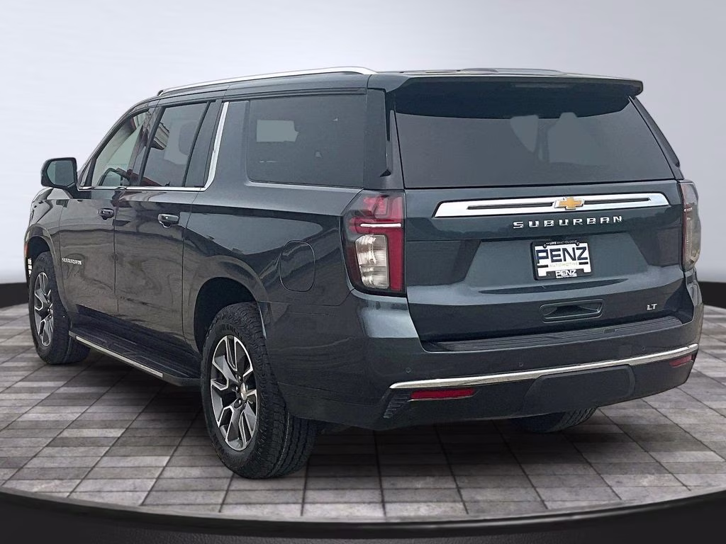 2021 Shadow Gray Metallic Chevrolet Suburban LT 4X4 SUV