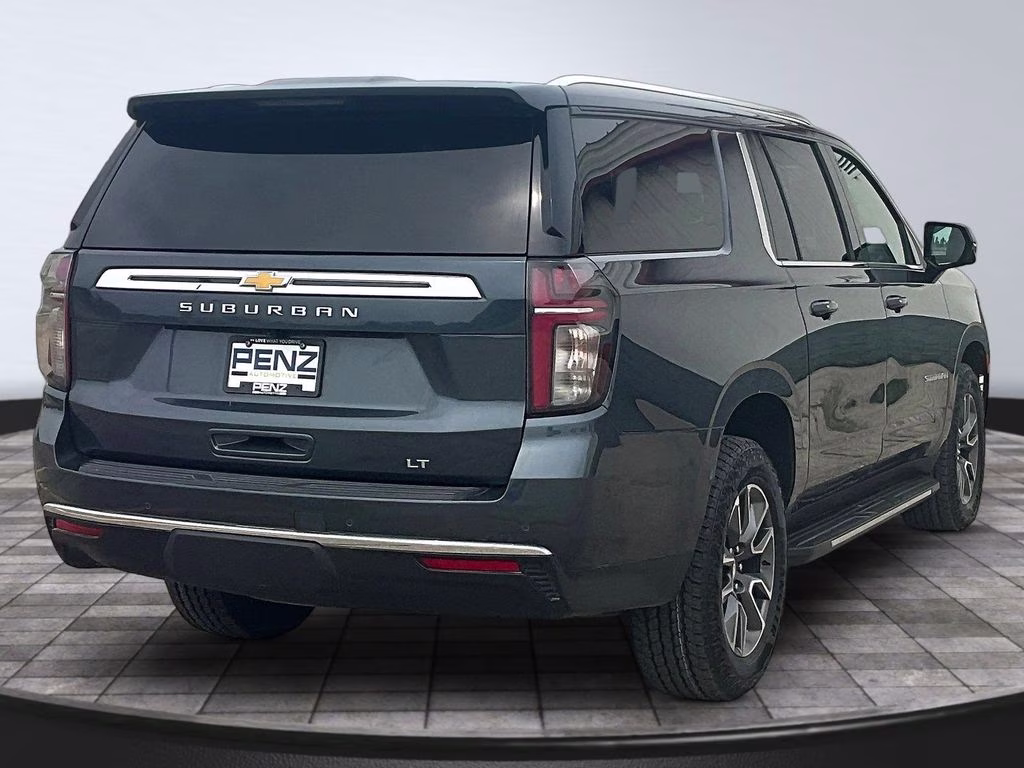 2021 Shadow Gray Metallic Chevrolet Suburban LT 4X4 SUV