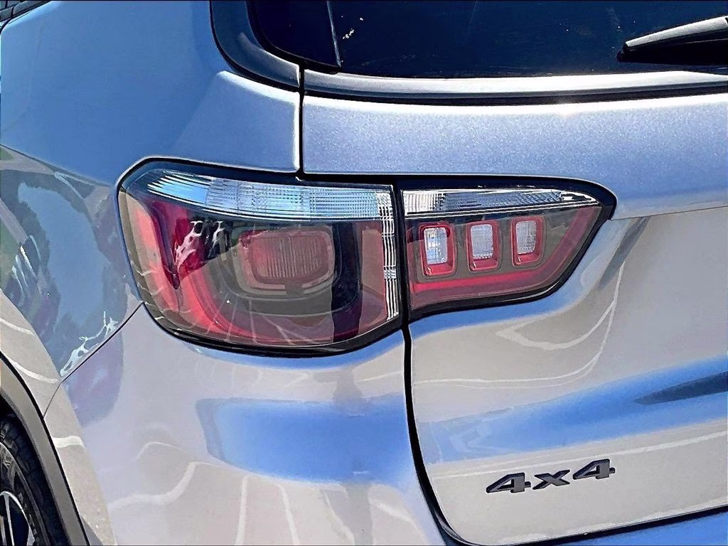2019 Billet Silver Metallic Clearcoat Jeep Compass Trailhawk 4X4 SUV