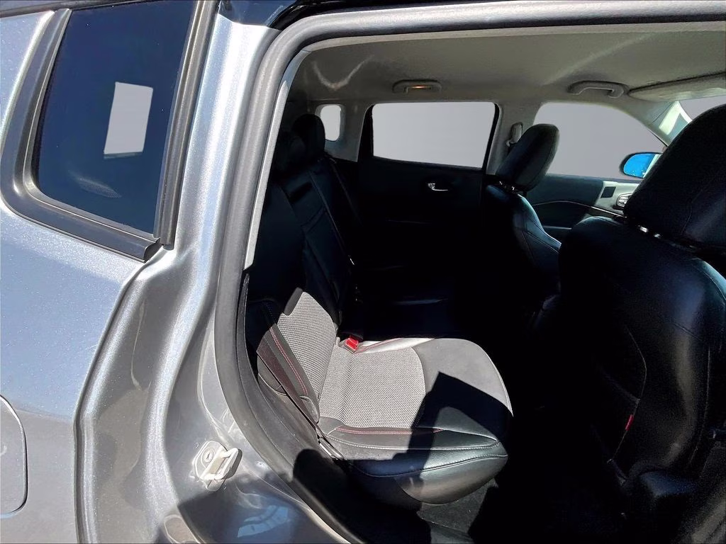 2019 Billet Silver Metallic Clearcoat Jeep Compass Trailhawk 4X4 SUV