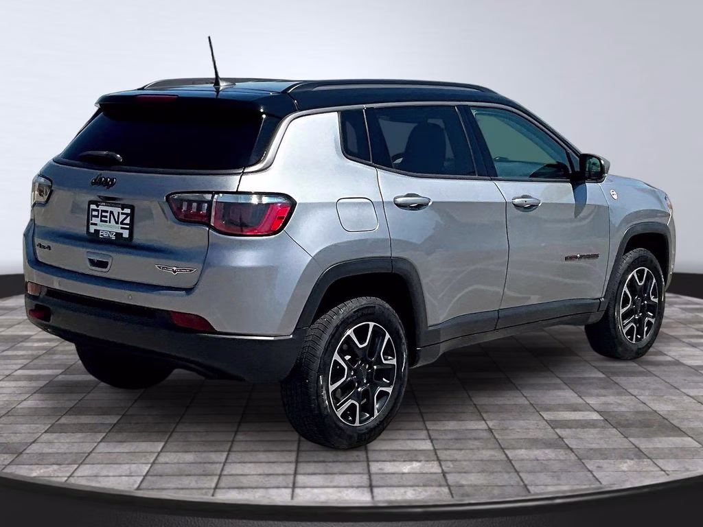 2019 Billet Silver Metallic Clearcoat Jeep Compass Trailhawk 4X4 SUV