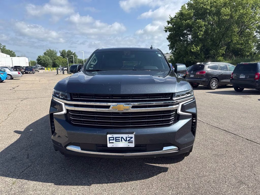 2021 Shadow Gray Metallic Chevrolet Suburban LT 4X4 SUV