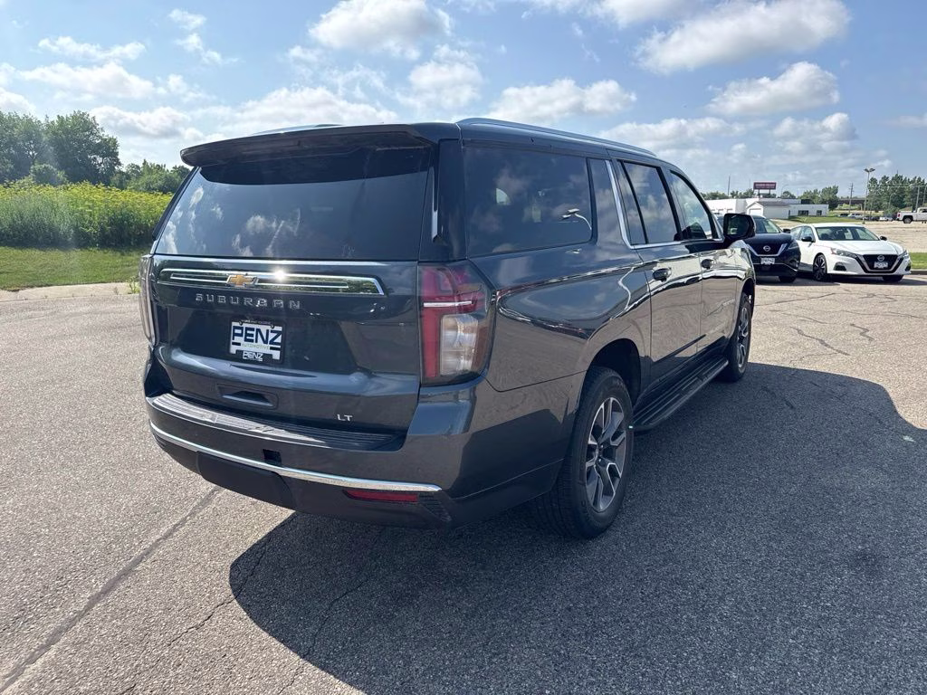 2021 Shadow Gray Metallic Chevrolet Suburban LT 4X4 SUV