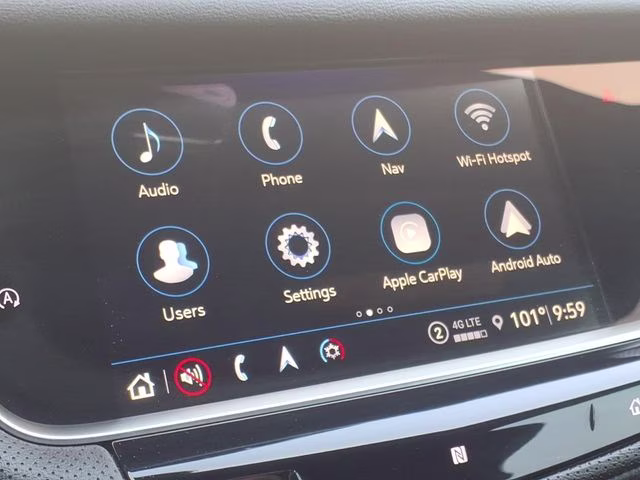 2021 Crystal White Tricoat Cadillac XT5 Premium Luxury FWD SUV