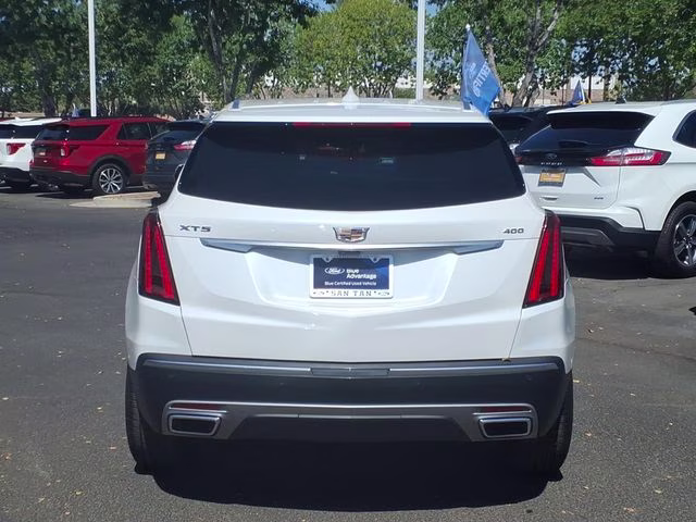 2021 Crystal White Tricoat Cadillac XT5 Premium Luxury FWD SUV